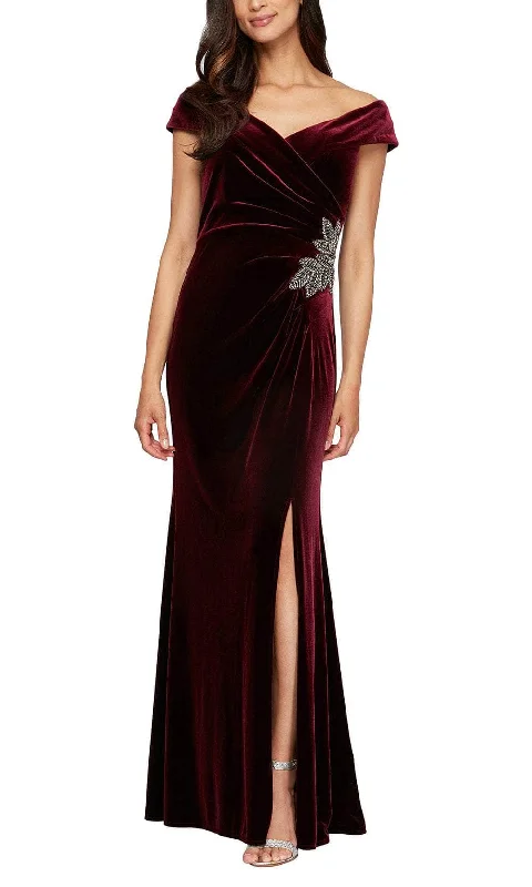 Alex Evenings 81917705 - Off Shoulder Velvet Evening Dress