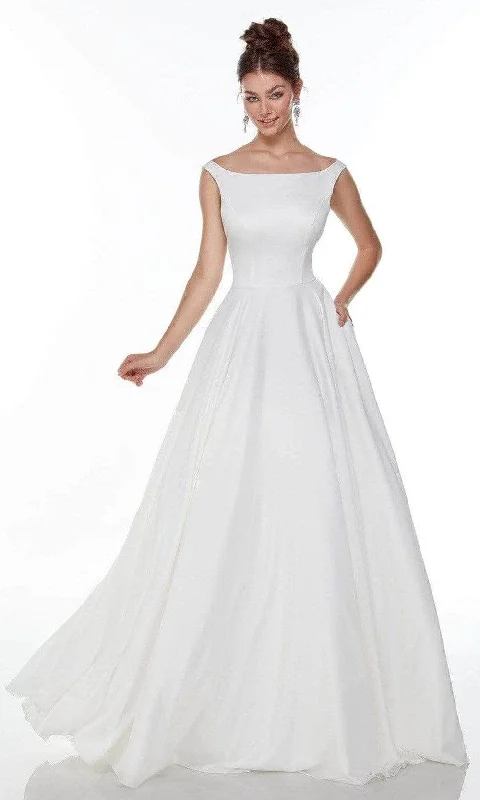 Stunning Wedding Gown Alyce Paris - Bateau Neck Satin Wedding Gown 7054 - 1 pc Diamond White In Size 6 Available