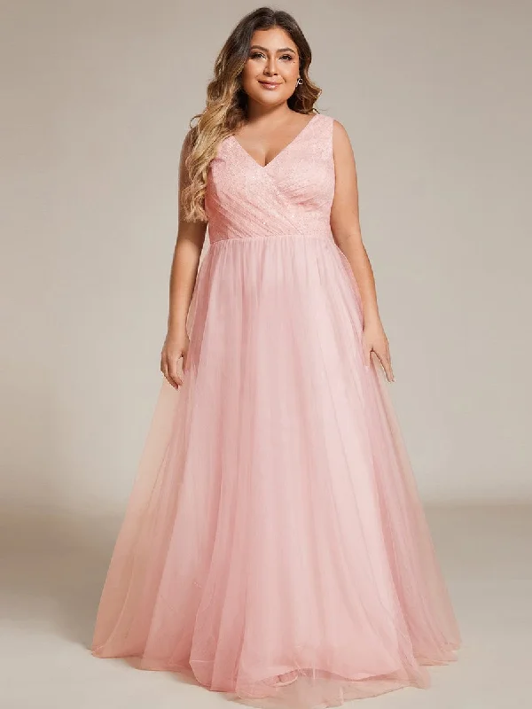 Bridal Gown Chic Plus Size Sleeveless V-neck Lace and Tulle Bridesmaid Dress
