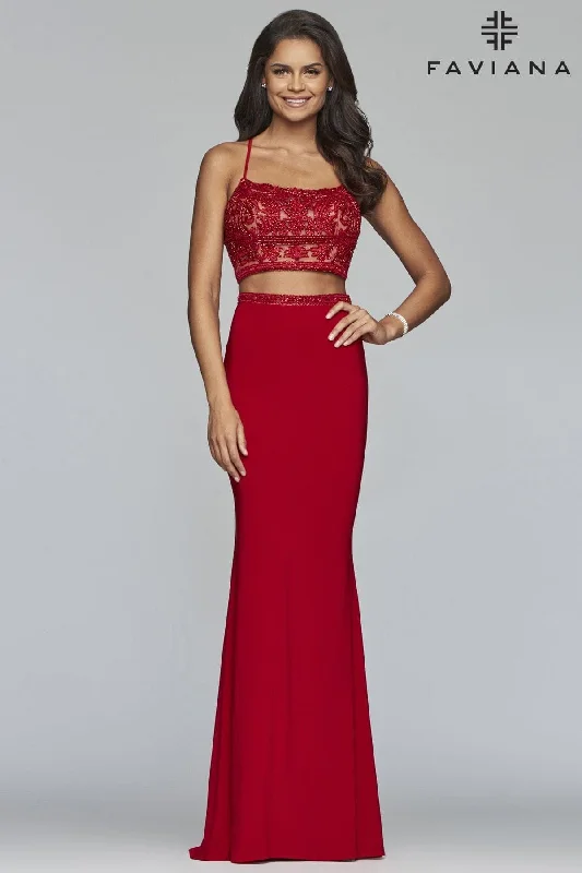 Two Piece Jersey Dress With Scoop Neckline And Beaded Applique