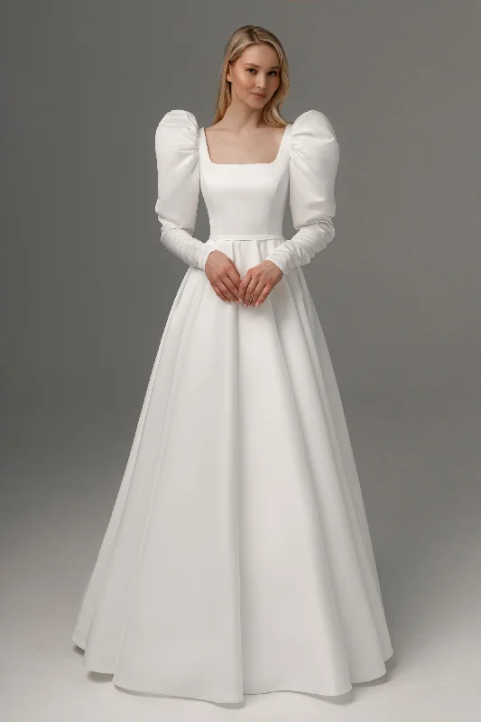 Traditional Gown Wedding Dress Donoma with Long Sleeves