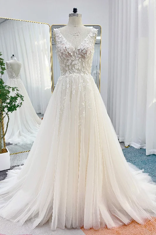 Embellished Gown A-Line Court Train Lace Tulle Wedding Dress CW3238