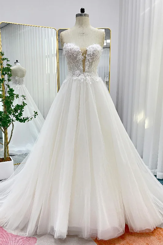 Backless Gown A-Line Court Train Lace Tulle Wedding Dress CW3245