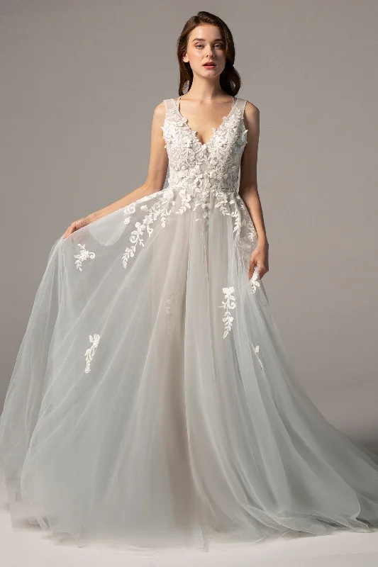 Grand Ballroom Gown A-Line Court Train Tulle Wedding Dress CW2325