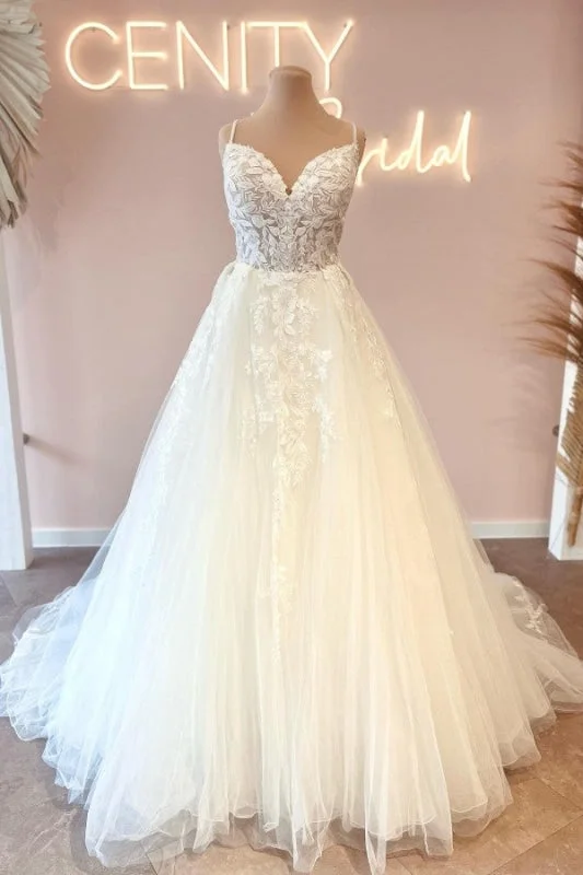 Exquisite Gown A-Line Spaghetti Straps Sweetheart Tulle Wedding Dress