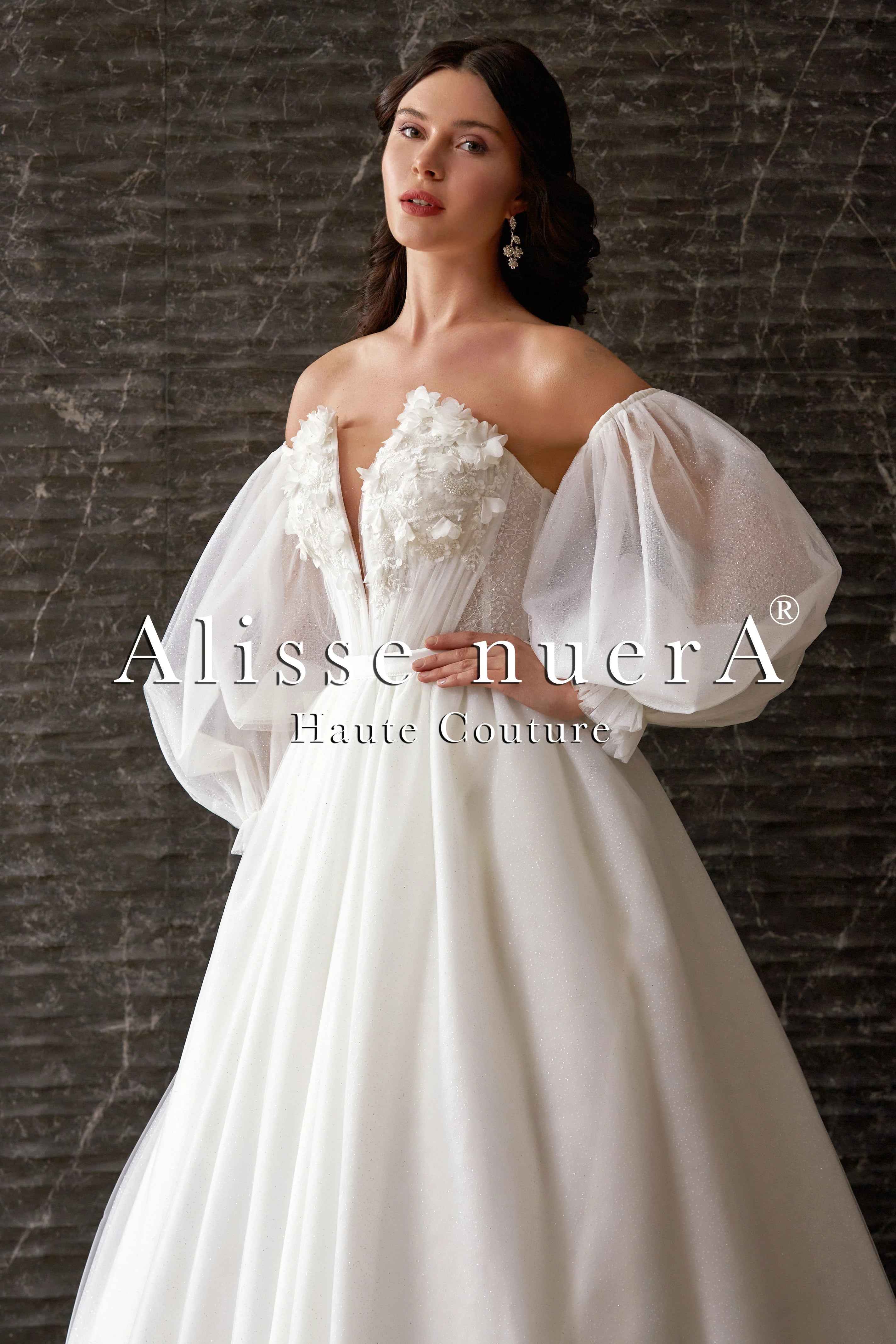 Floral Appliqué Gown Detachable Balloon Sleeve 3D Effect Floral Top Mini Bridal Dress with Removable Pleated Skirt Floral Appliqué Gown Detachable Balloon Sleeve 3D Effect Floral Top Mini Bridal Dress with Removable Pleated Skirt