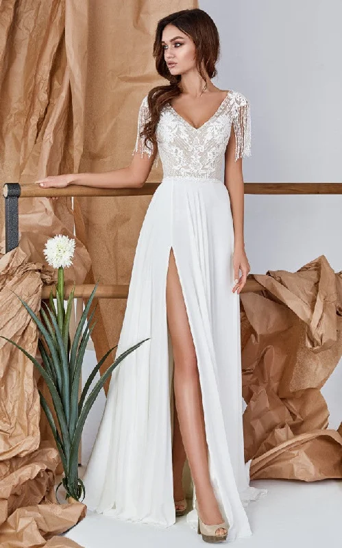 Elegant A-Line Lace Chiffon V-neck Wedding Dress with Split Front and Appliques-716462