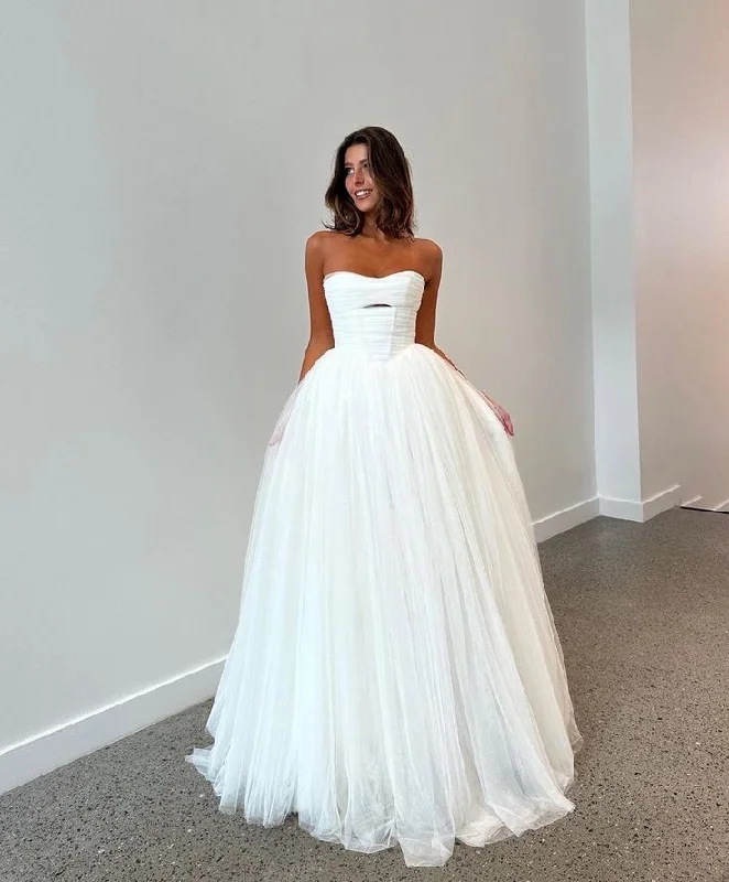 Handmade Dress Elegant Boho Tulle Wedding Dress with Strapless Bodice       fg6393