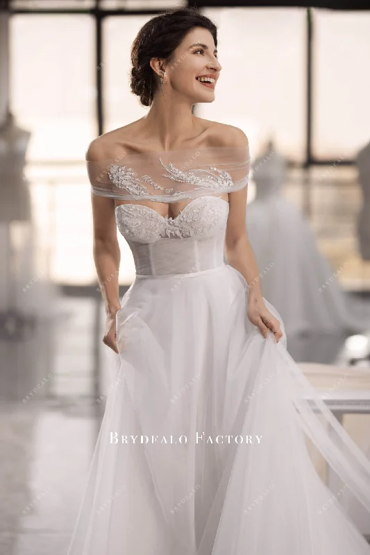 Flowing Wedding Gown Elegant Corset Embroidered Letter Wrap Tulle Wedding Dress