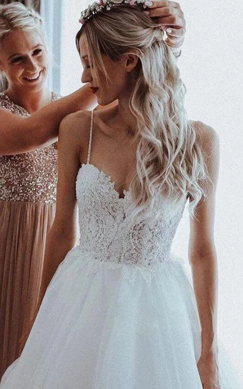 Empire Line Gown Ethereal Spaghetti Lace and Tulle Ball Gown Floor-length Sleeveless Wedding Dress with Beading-715935 Empire Line Gown Ethereal Spaghetti Lace and Tulle Ball Gown Floor-length Sleeveless Wedding Dress with Beading-715935