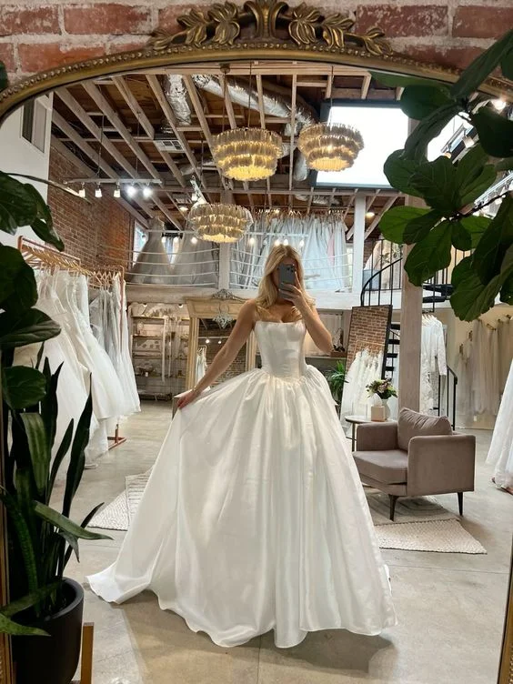 Classic Satin Dress Long Simple Wedding Dress White Bridal Gown      fg6362