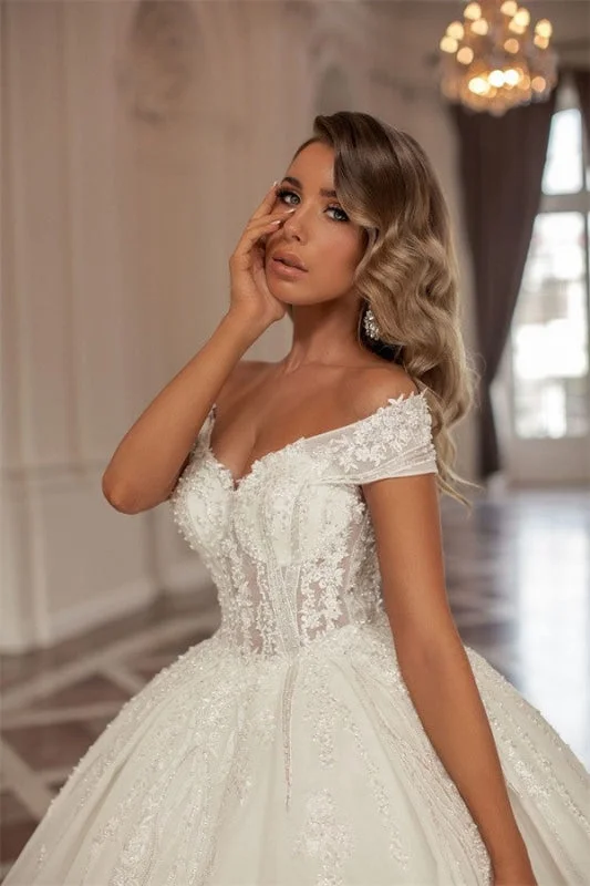 Boho Gown Luxurious Off the Shoulder Strapless Ball Gown Wedding Dress with Applique Boho Gown Luxurious Off the Shoulder Strapless Ball Gown Wedding Dress with Applique