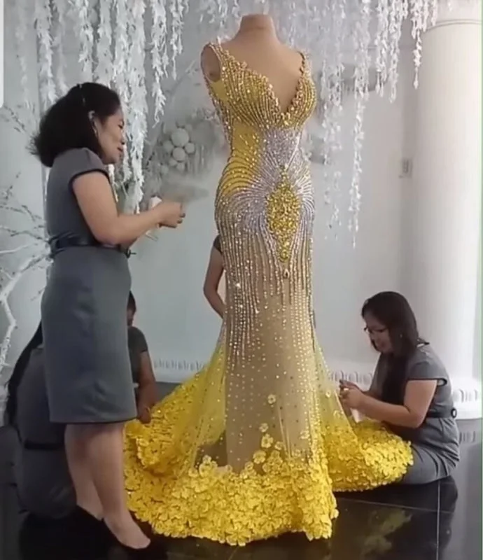Fairytale Gown Luxury Mermaid Bridal Gown Sparkly Crystal Floral Wedding Dress with Train Fairytale Gown Luxury Mermaid Bridal Gown Sparkly Crystal Floral Wedding Dress with Train