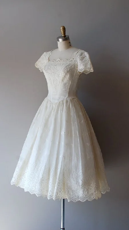 Beaded Dress Vintage A-Line Short Lace Tea Length Wedding Dress Chic Midi Bridal Gown with Sleeve fg5778 Beaded Dress Vintage A-Line Short Lace Tea Length Wedding Dress Chic Midi Bridal Gown with Sleeve fg5778