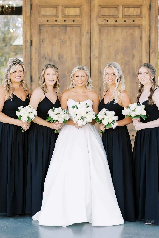 Boho Gown A-line Straps Black V-Neck Long Bridesmaid Dress