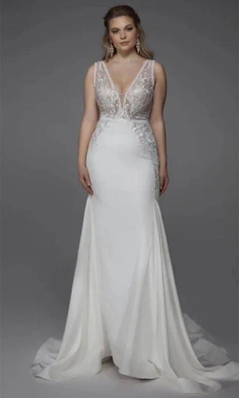 Bridal Gown Alyce Paris 7016 - V-Neck Embroidered Evening Gown
