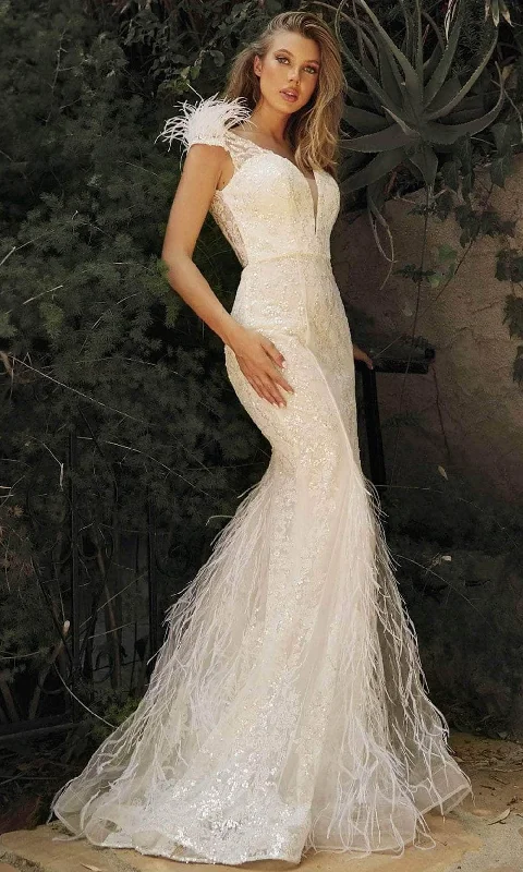 Mermaid Dress Cinderella Divine - V-Neck Feather Mermaid Bridal Gown C57W - 1 pc Off White In Size 8 Available Mermaid Dress Cinderella Divine - V-Neck Feather Mermaid Bridal Gown C57W - 1 pc Off White In Size 8 Available