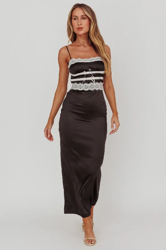 Pleated Gown Kellan Lace Trim Maxi Dress Black