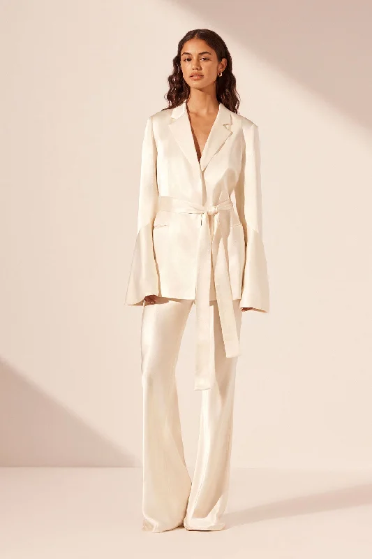 Long Sleeve Dress LA LUNE FLARED SLEEVE BELTED BLAZER - CREAM