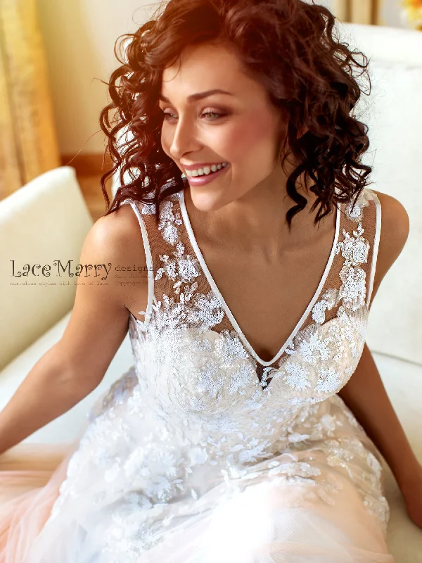 Unique Wedding Gown Ombre Skirt Boho Wedding Dress with Sparkling Sequin Flower Appliques Unique Wedding Gown Ombre Skirt Boho Wedding Dress with Sparkling Sequin Flower Appliques