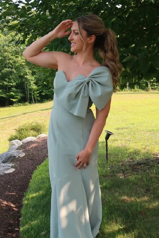 Off-White Dress Sweetheart One Shoulder Bridesmaid Dresses with Bow